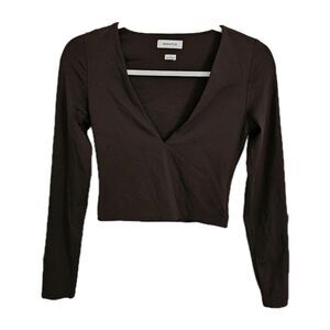 Aritzia‎ Babaton Blouse Small Mocha Brown Contour V-Neck Longsleeve Crop Stretch